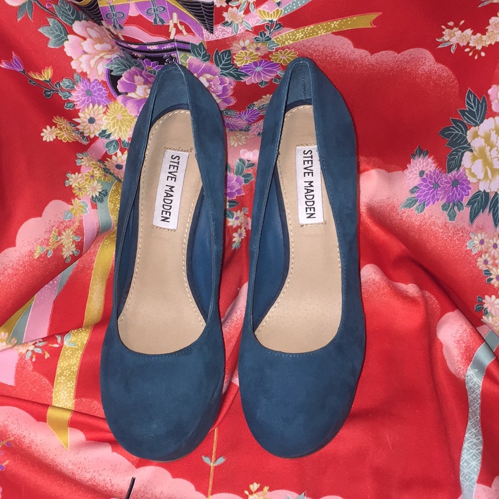 Turquoise Steve Madden platform wedges